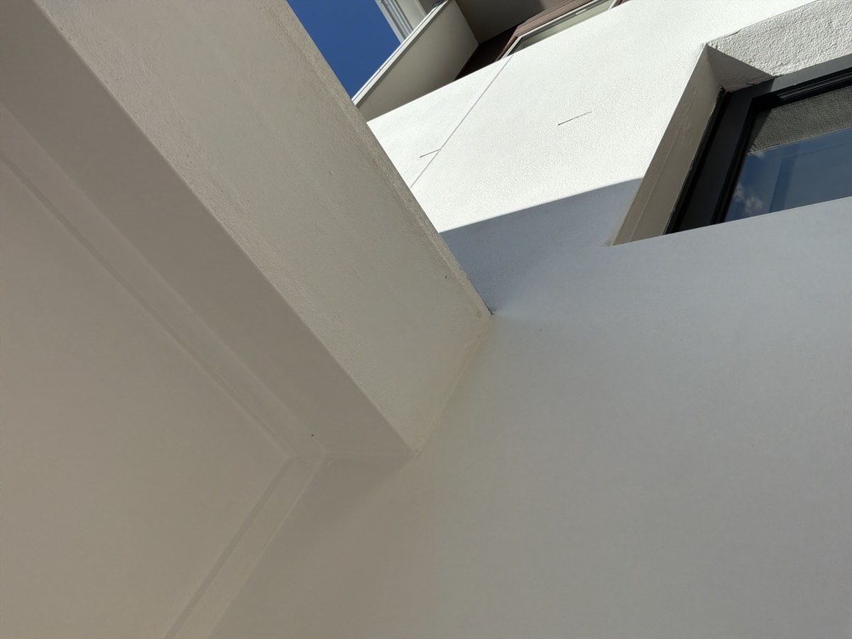 Painting defects through the dwelling, Riverstone