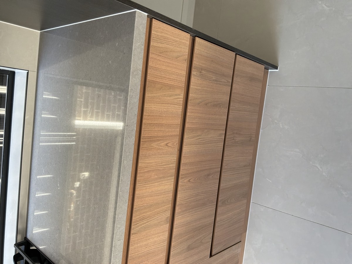 Inconsistent gaps requiring adjustment, recorded during a handover inspection in Riverstone