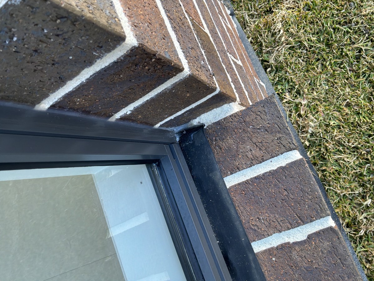 Walls, eaves, doors and window joints, Riverstone