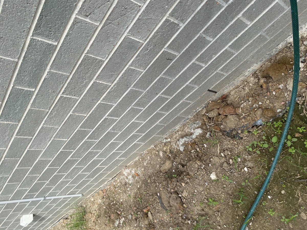 Weep hole height, recorded during a handover inspection in Riverstone